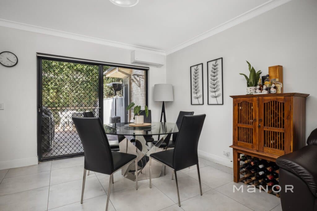 7 10 12 Russell Street Baulkham Hills, Baulkham Hills - Thumbnail 5