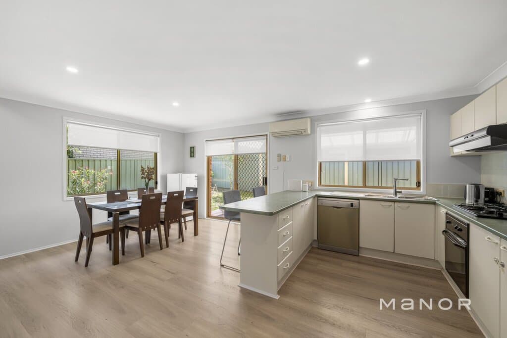 17 Sharrock Avenue Glenwood, Glenwood - Thumbnail 5