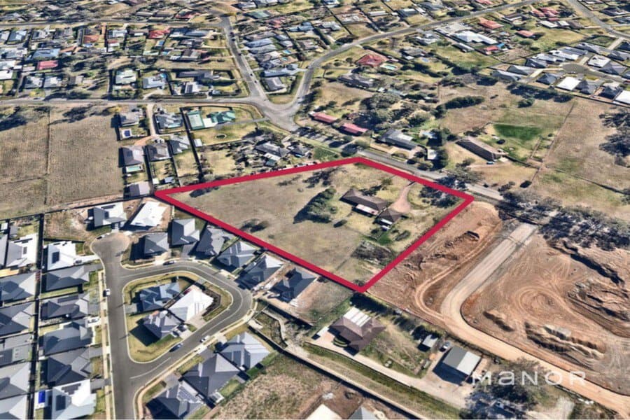 76 Myrtle Creek Avenue Tahmoor, Tahmoor - Thumbnail 2