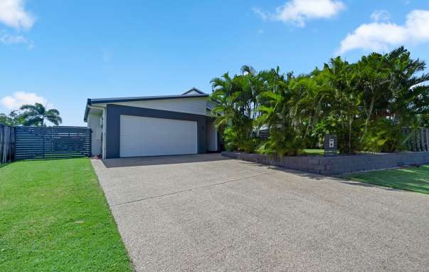 24 Miami Terrace, Blacks Beach, Blacks Beach - Image 1