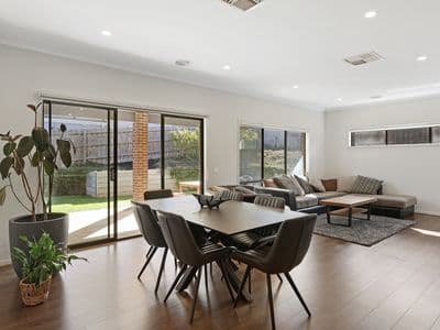 5 Dardinal Lane, 5 Dardinal Lane - Thumbnail 4