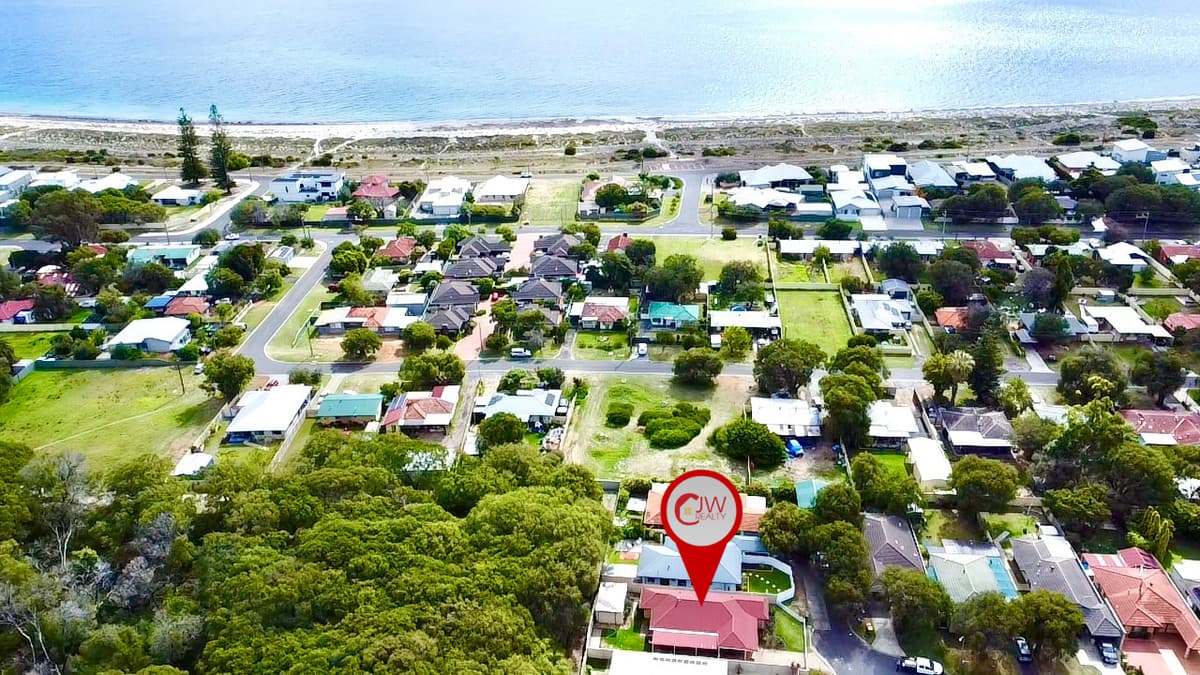 39 Silver Gull Court, Geographe WA 6280, Geographe - Thumbnail 2