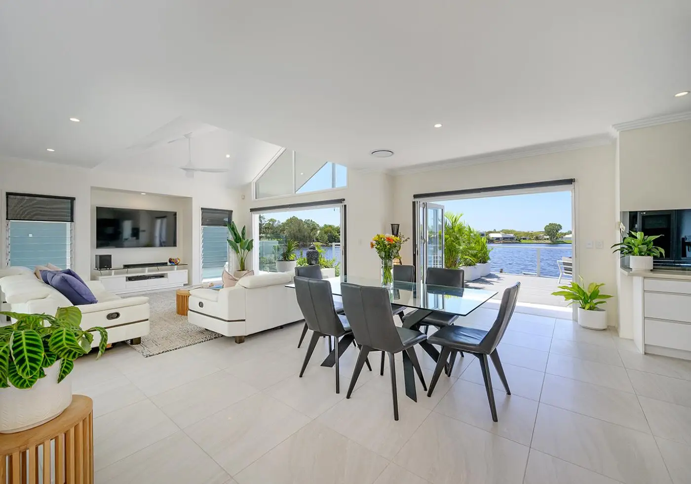 5 Karinya Pl, Twin Waters, Twin Waters - Thumbnail 2