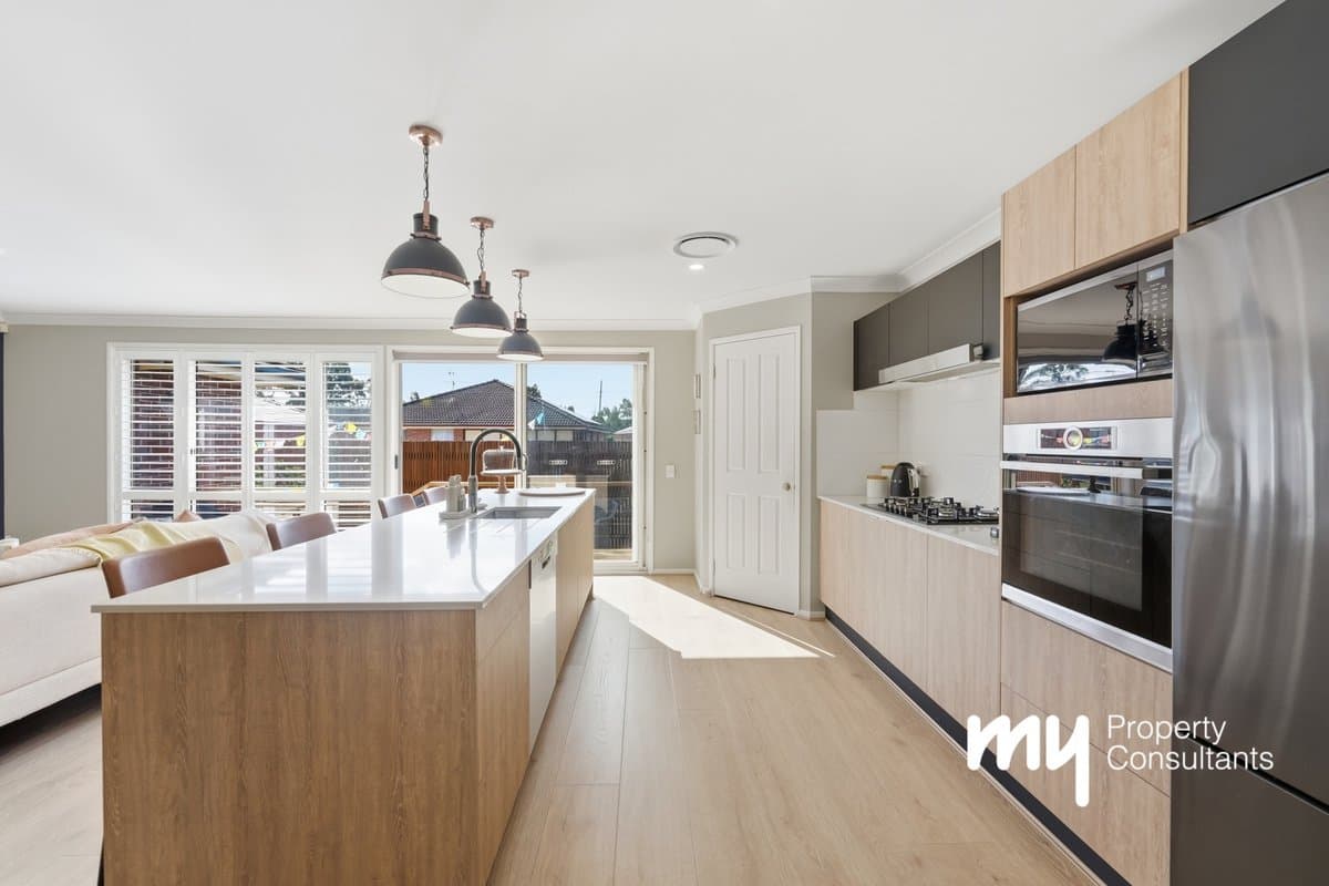 14 Mary Brown Place, Blair Athol - Thumbnail 3