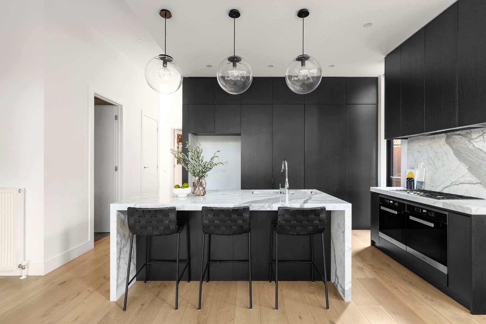 11 Salisbury Grove, Hawthorn - Thumbnail 3