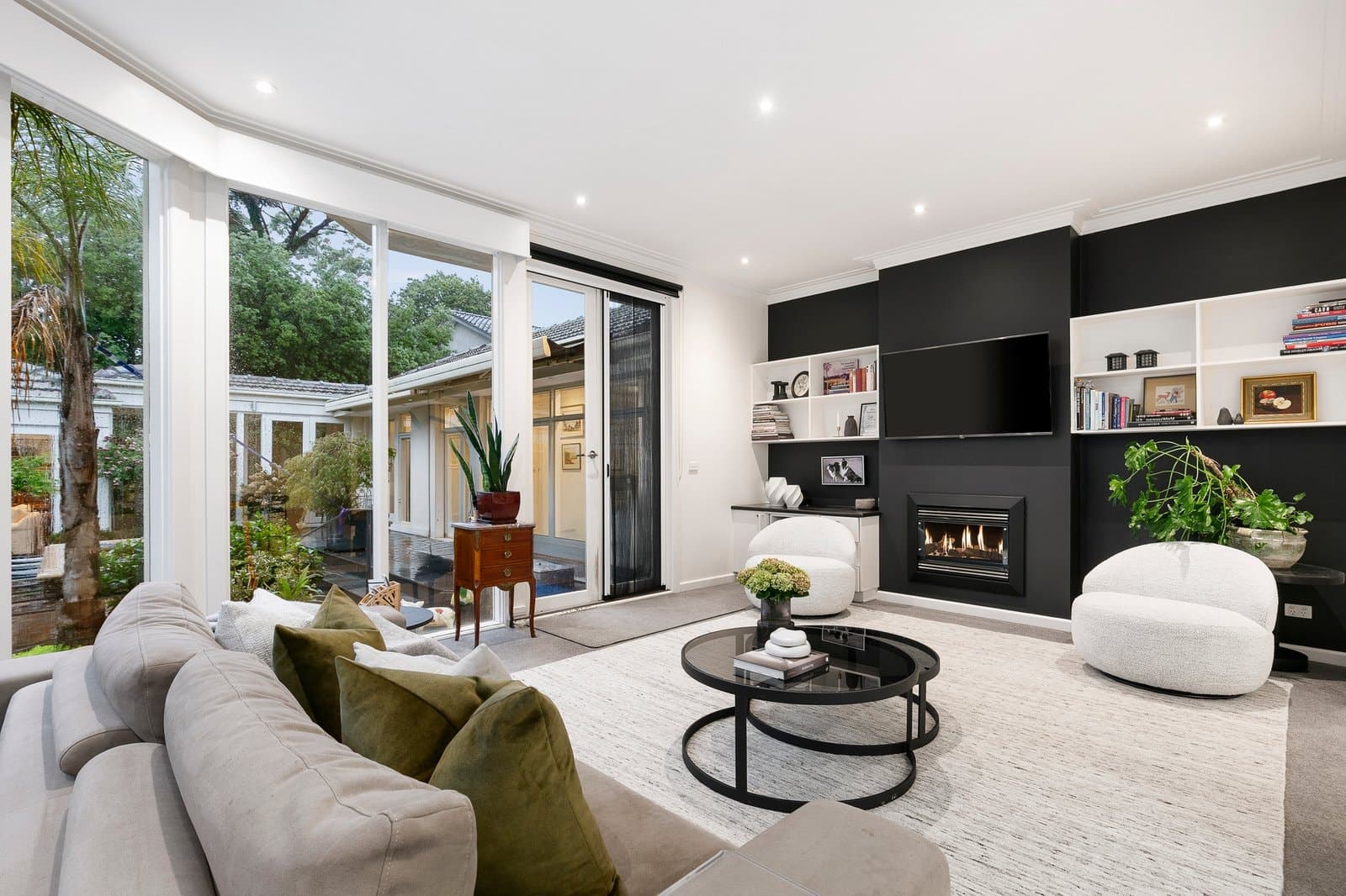 10 Yandilla Street, Balwyn - Thumbnail 2