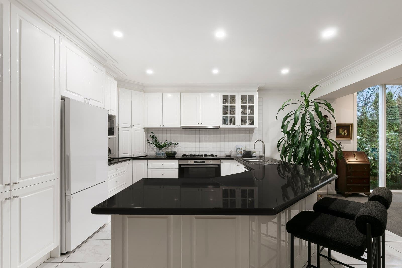 10 Yandilla Street, Balwyn - Thumbnail 4