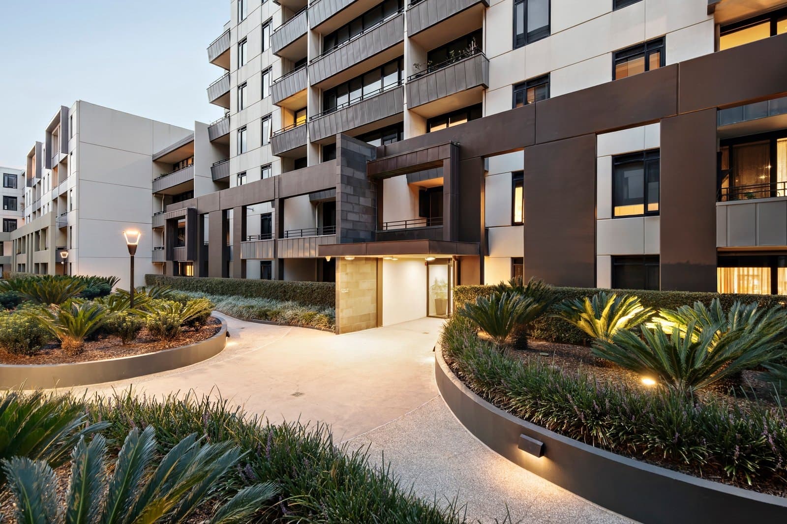 910/57 Bay Street, Port Melbourne - Thumbnail 8