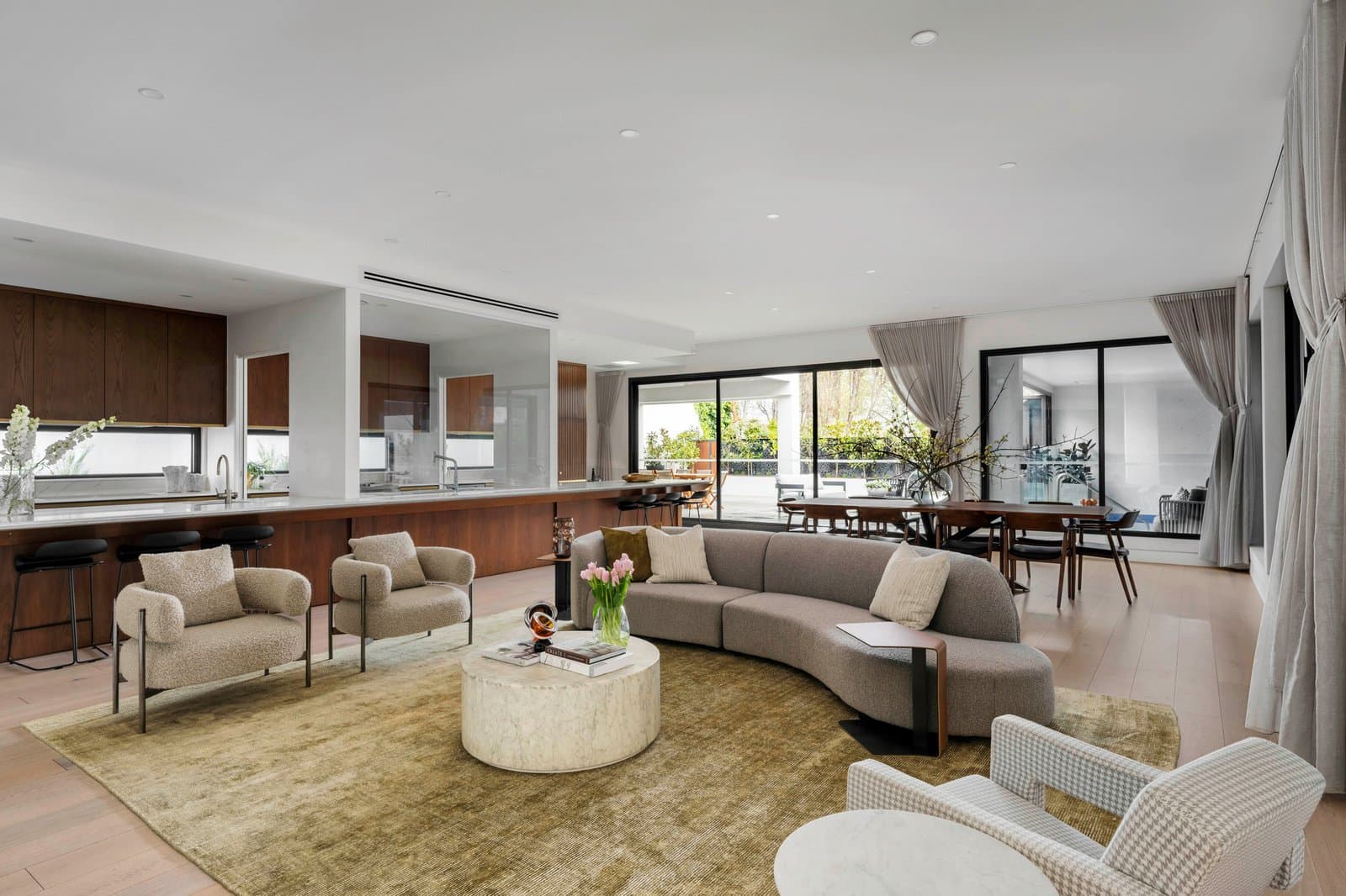 17 Iona Avenue, Toorak - Thumbnail 7