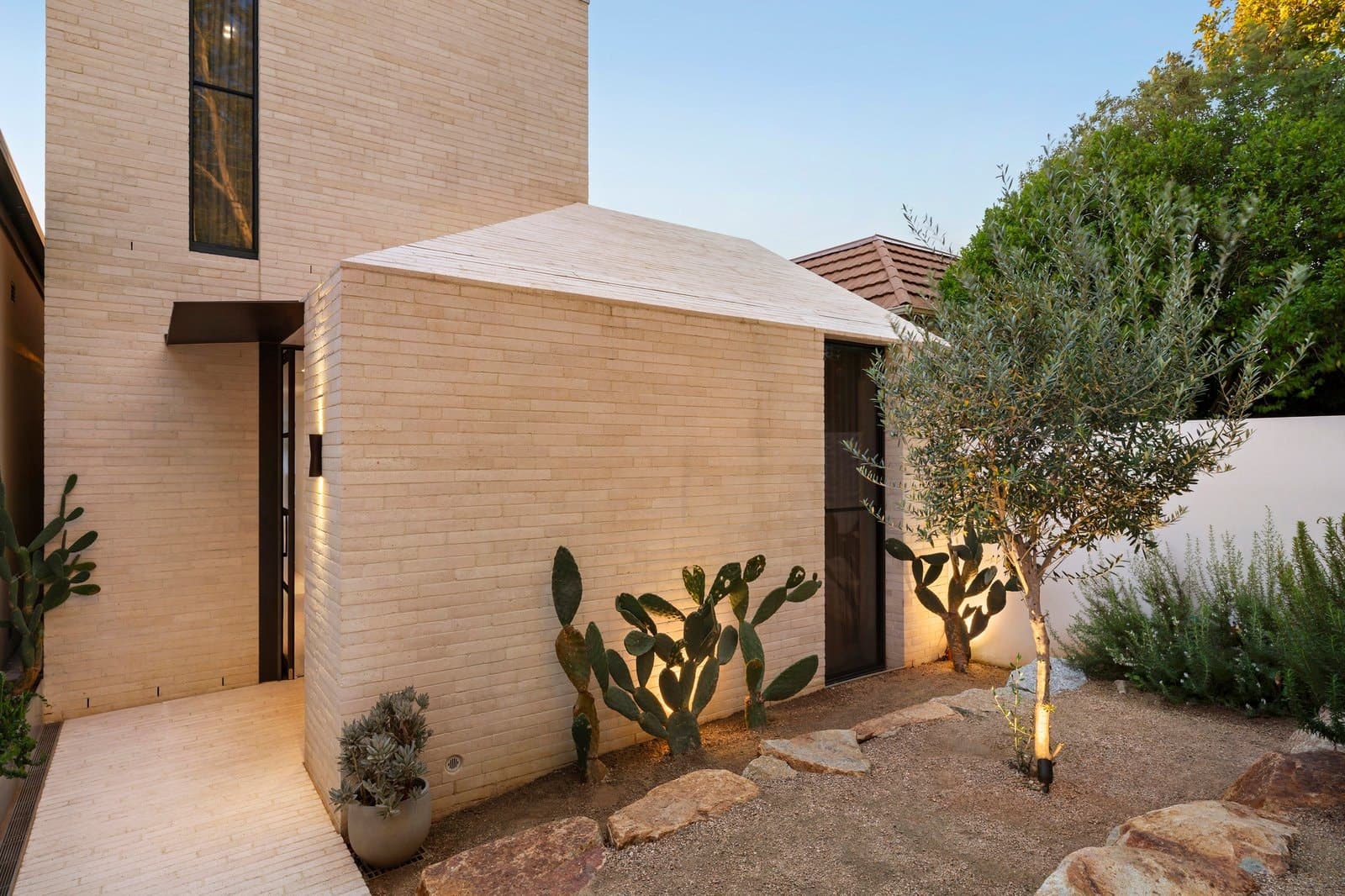 55 Chatsworth Road, Prahran - Thumbnail 2
