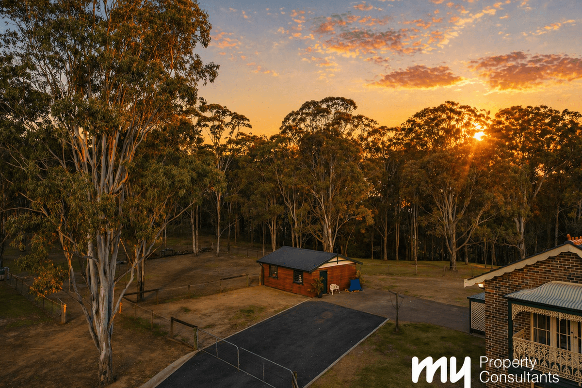 4 Top Ridge Road, Razorback - Thumbnail 2