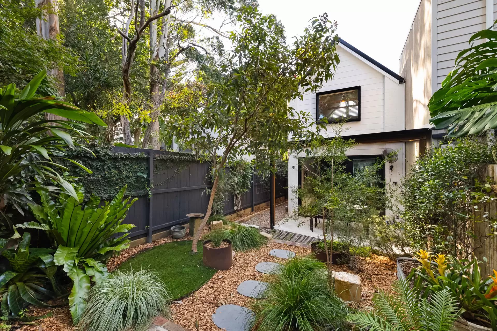 89A Camden Street, Enmore - Image 1