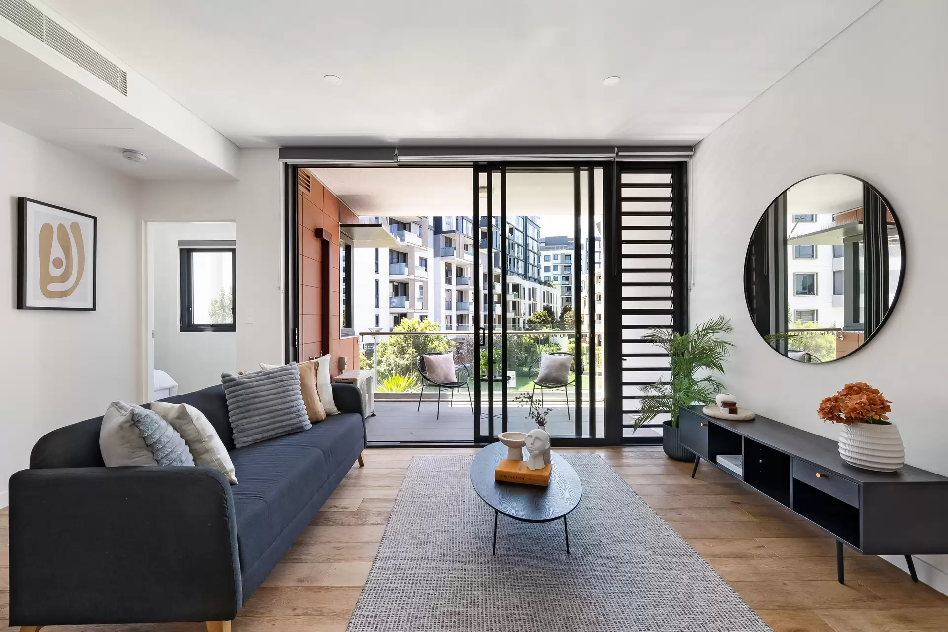 102/5 McGill Street, Lewisham - Thumbnail 2