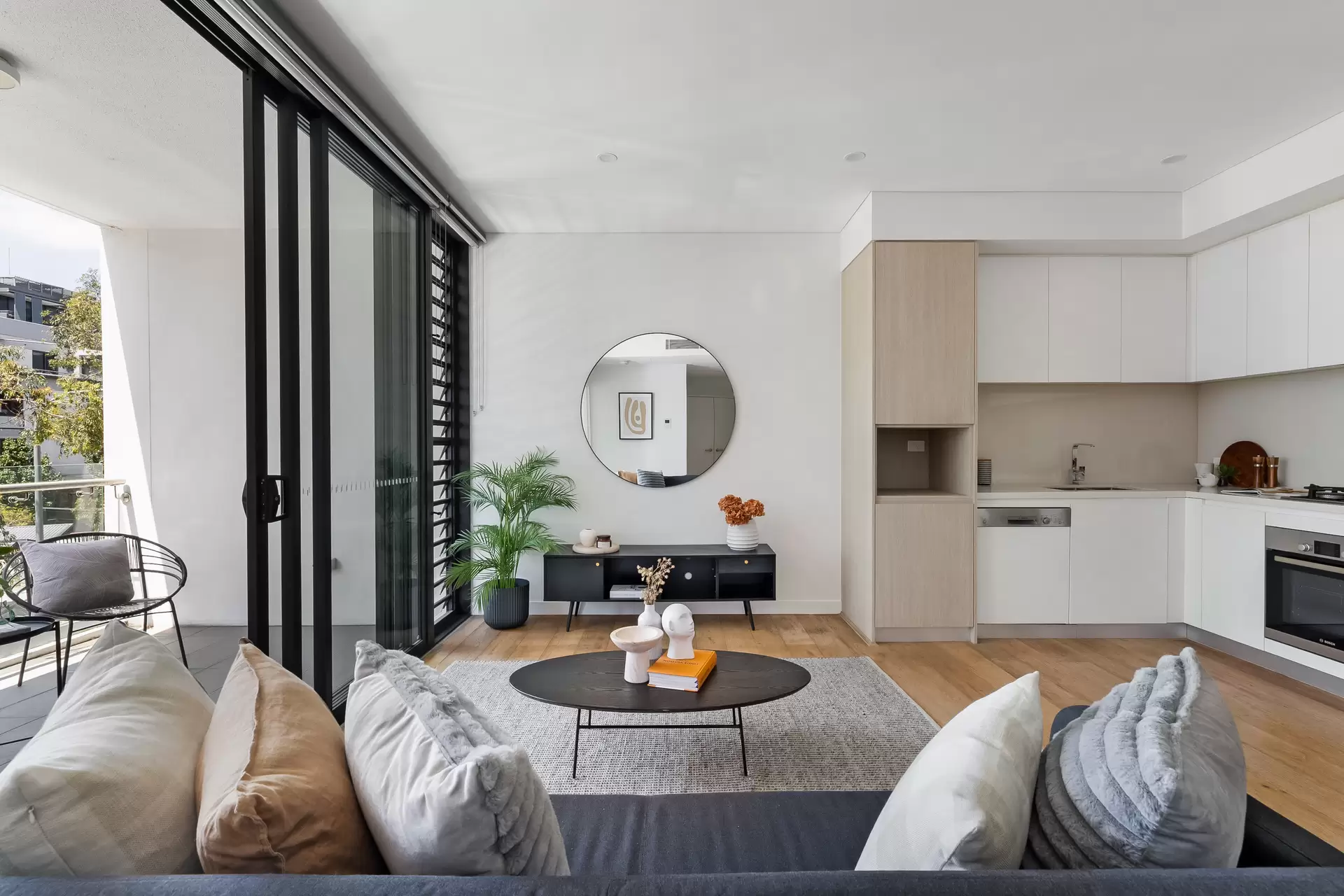102/5 McGill Street, Lewisham - Thumbnail 5