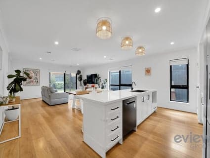 73 Barrabool Boulevard, Mambourin - Thumbnail 5