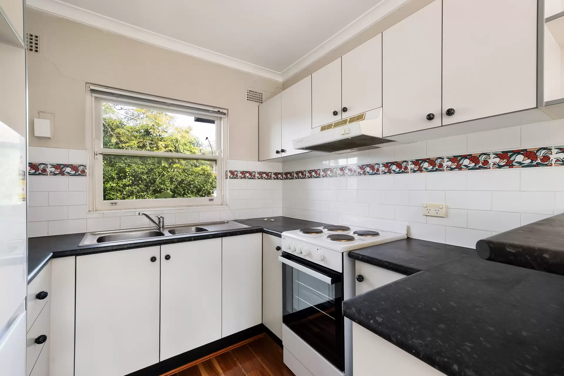 16/28A Henry Street, Ashfield - Thumbnail 6