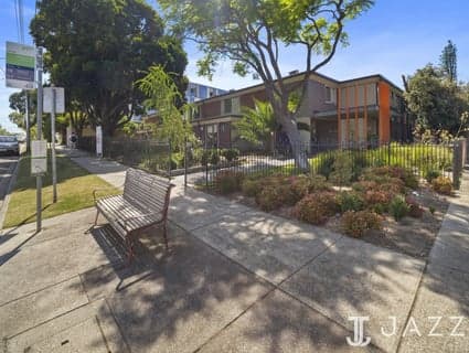 21/15 Hawthorn Road, Caulfield North - Thumbnail 2