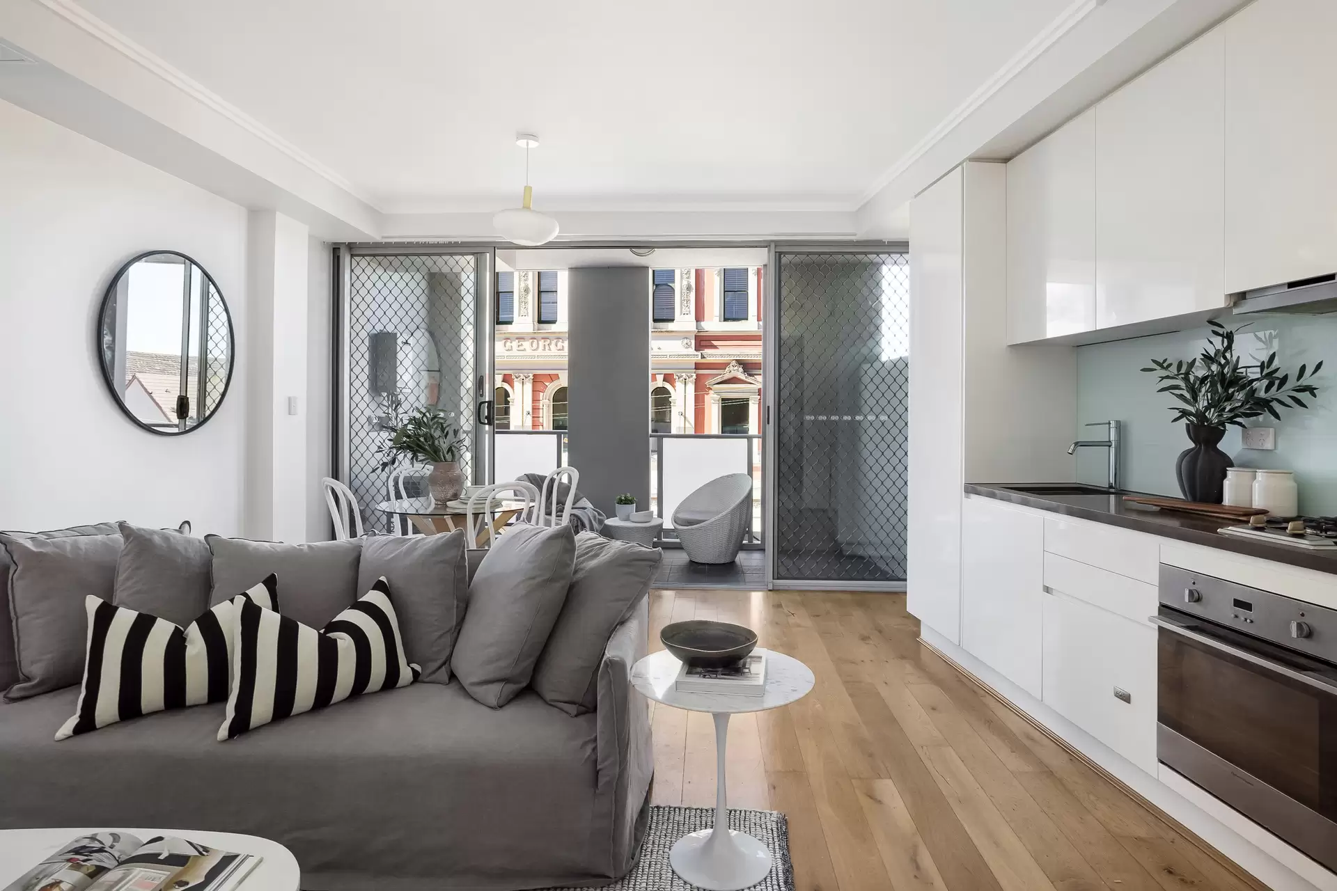 205/359 King Street, Newtown - Thumbnail 2