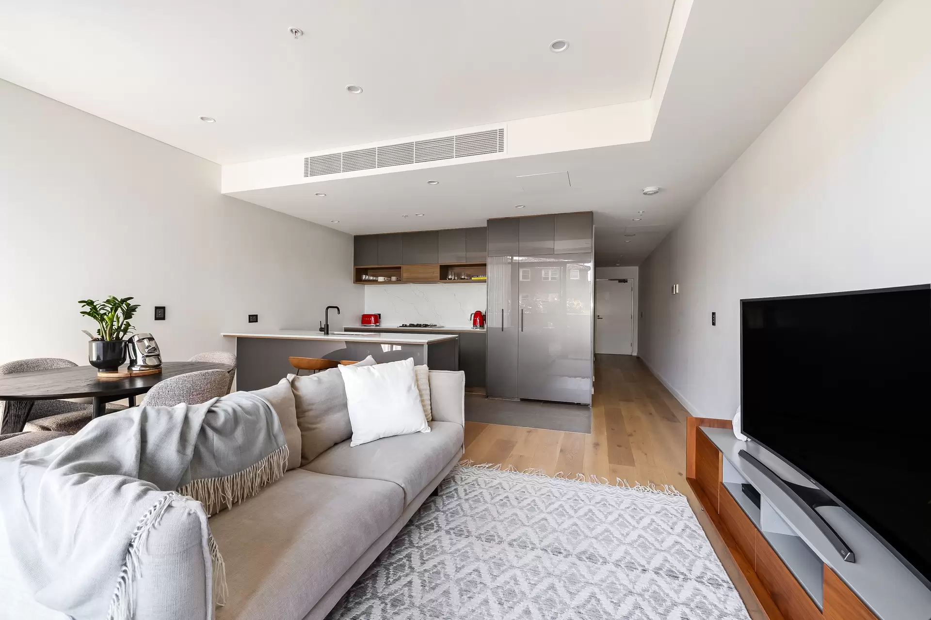 205/2 Regent Street, Petersham - Thumbnail 3
