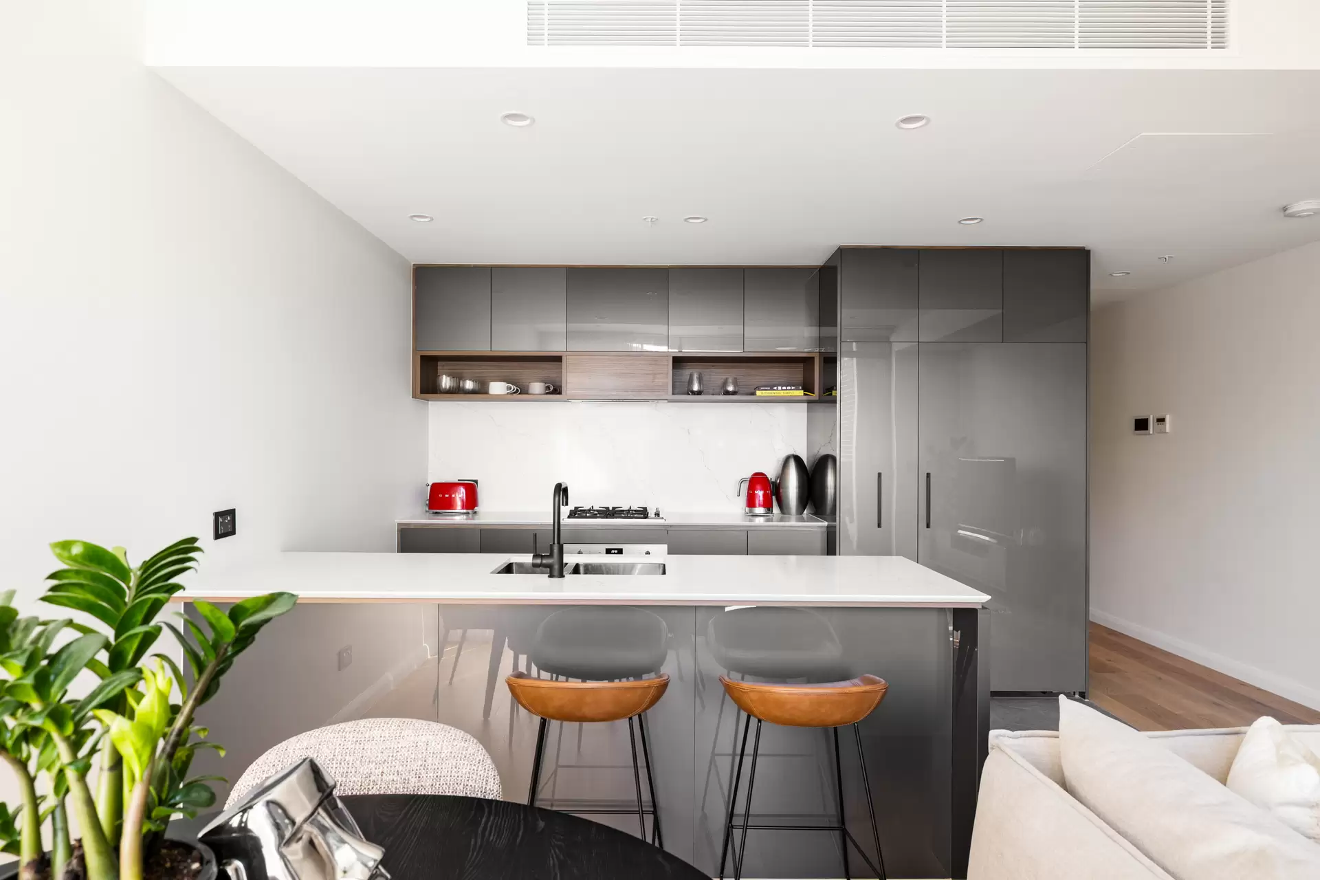205/2 Regent Street, Petersham - Thumbnail 4