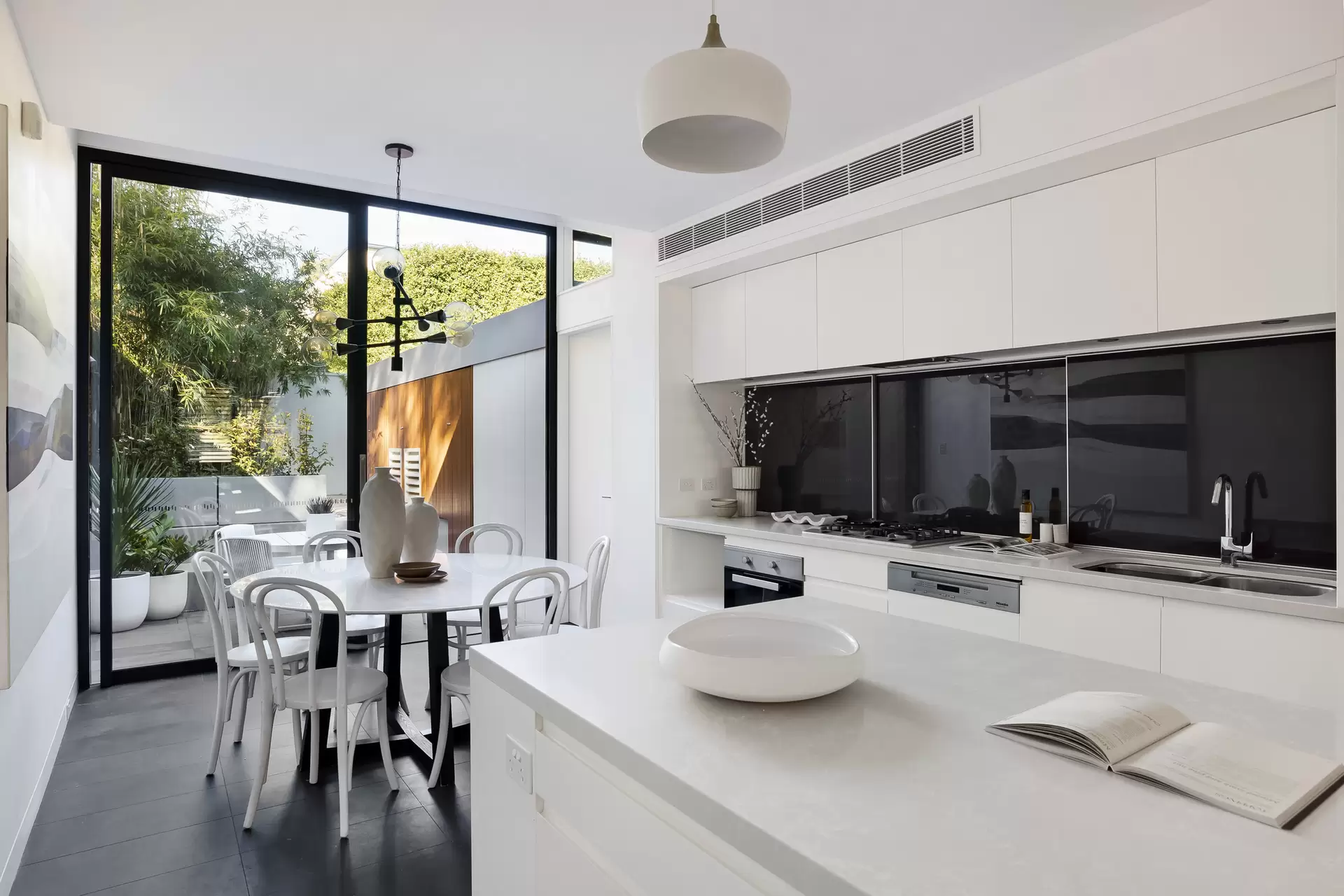 1A Garran Lane, Glebe - Thumbnail 2