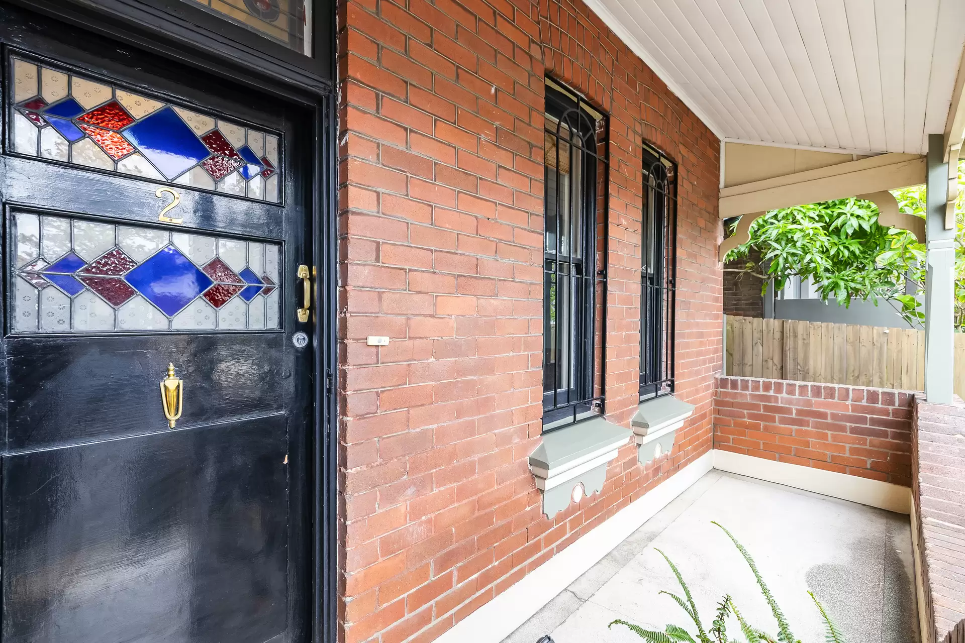 2 Yelverton Street, Sydenham - Thumbnail 2