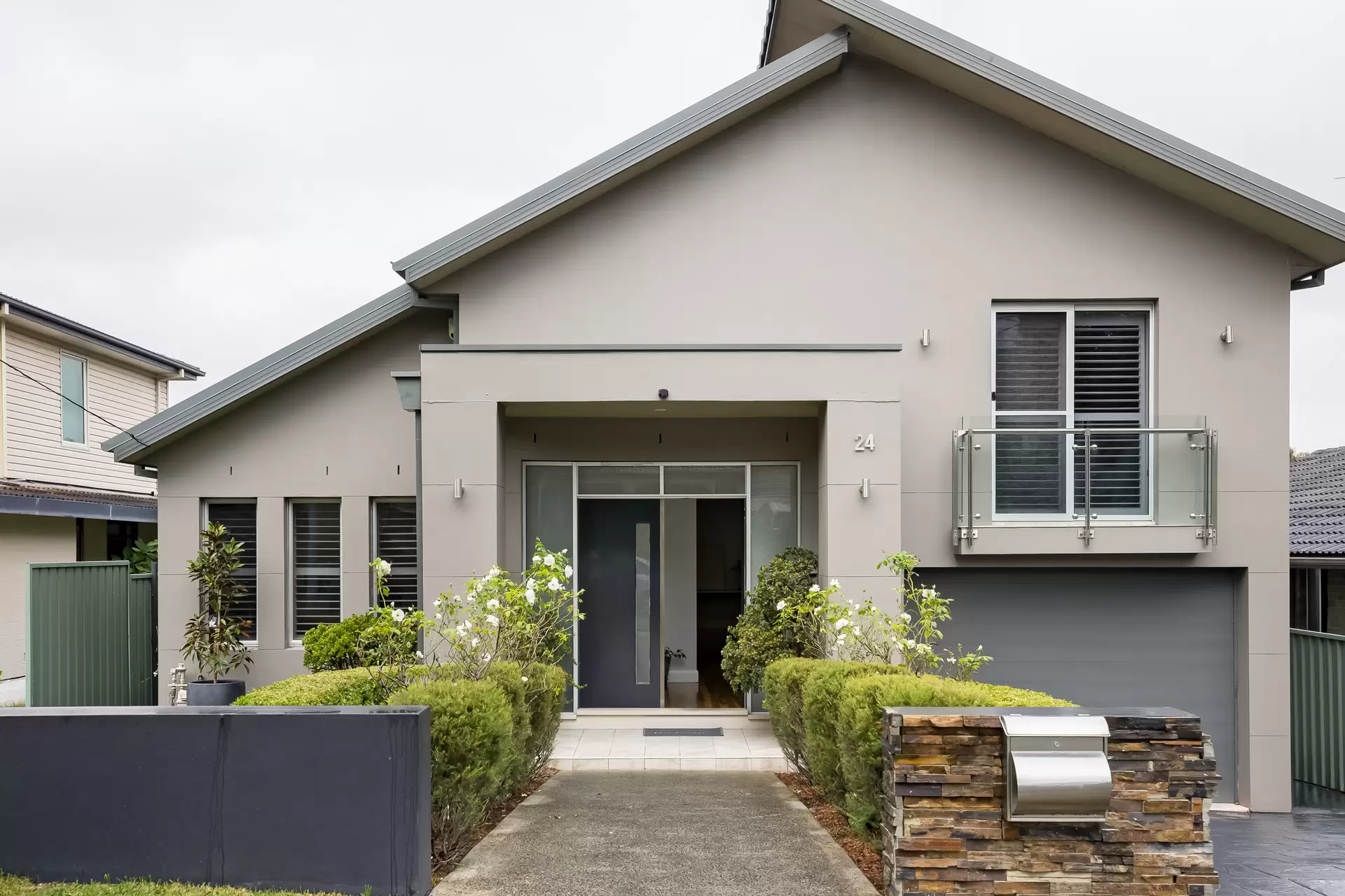 24 Weston Avenue, Narwee - Thumbnail 2