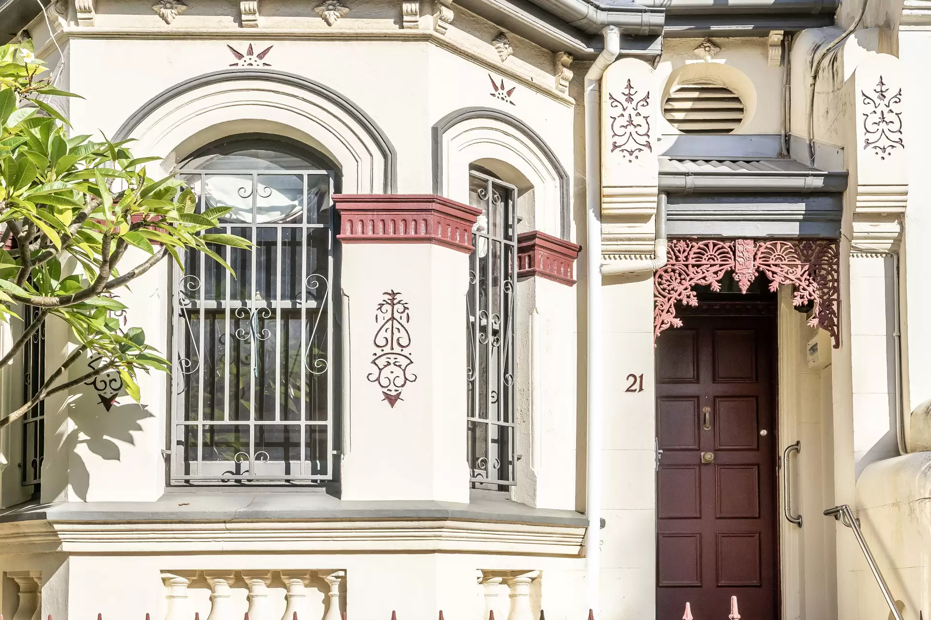 21 Bucknell Street, Newtown - Thumbnail 2