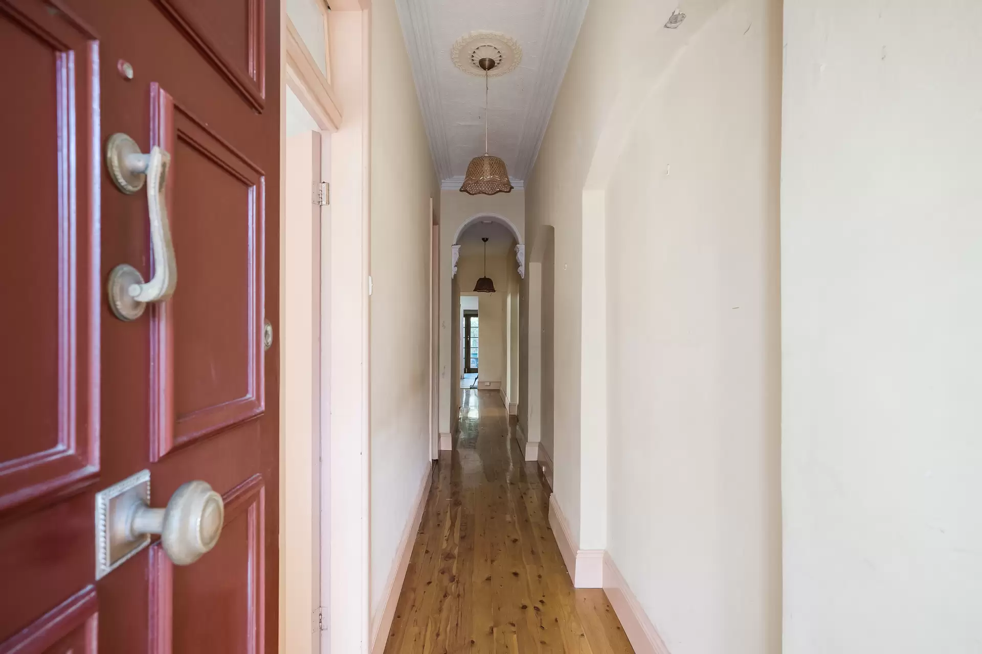 21 Bucknell Street, Newtown - Thumbnail 3