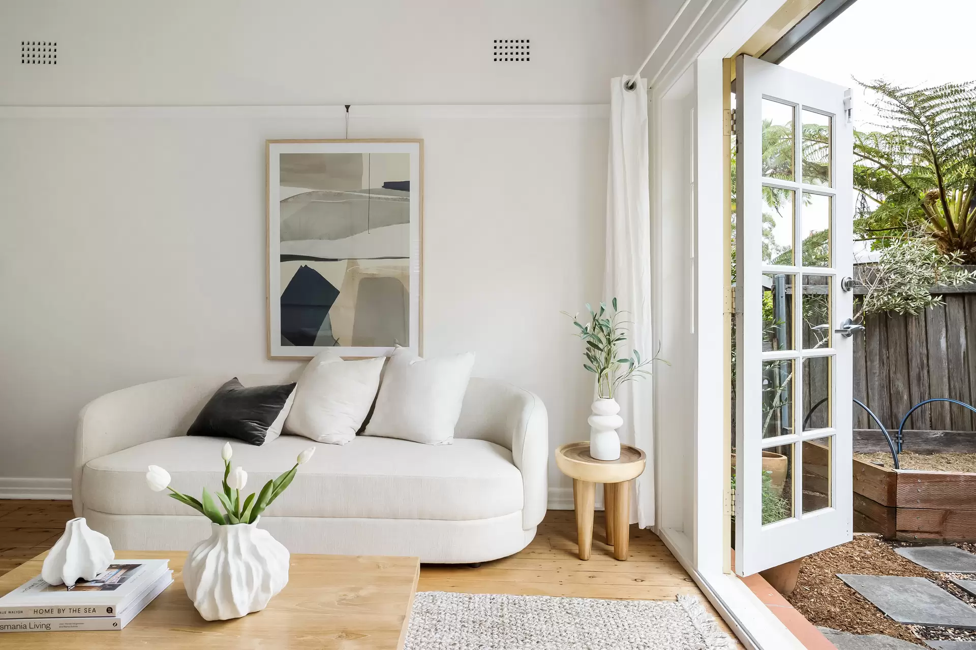 2/12 Denning Street, Petersham - Thumbnail 2
