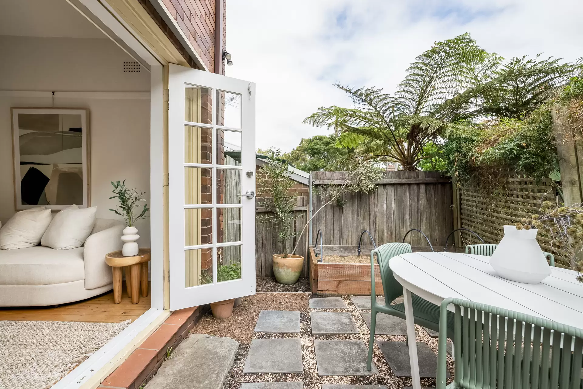 2/12 Denning Street, Petersham - Thumbnail 3