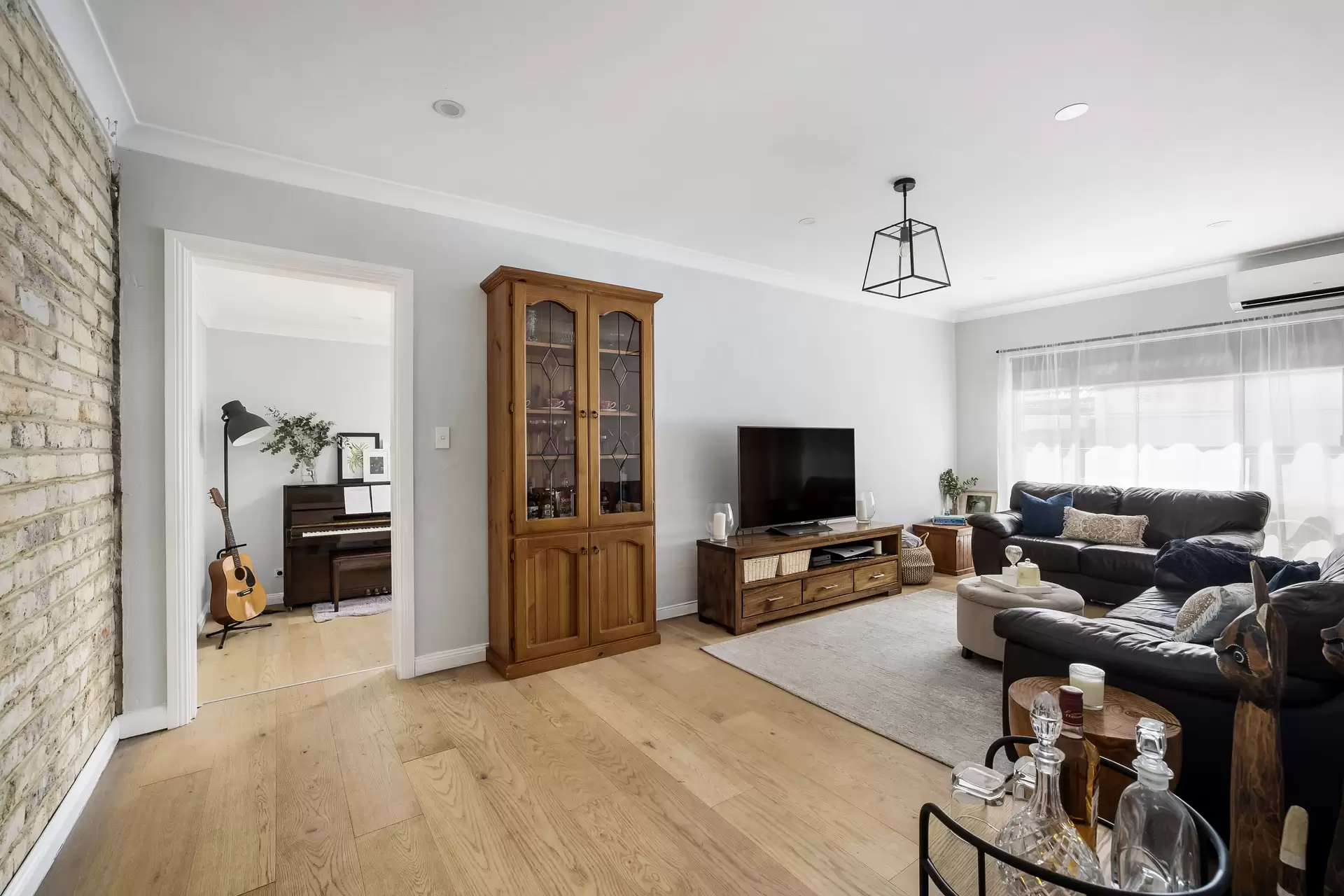 90 Westbourne Street, Petersham - Thumbnail 2