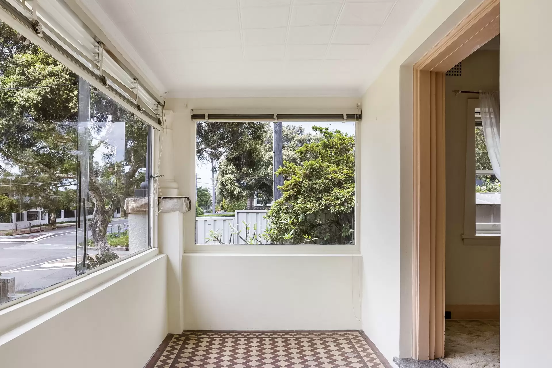 18 Fricourt Avenue, Earlwood - Thumbnail 5