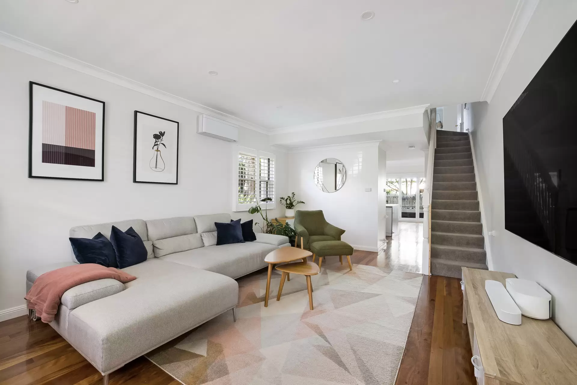 2 Smiths Lane, Erskineville - Thumbnail 2