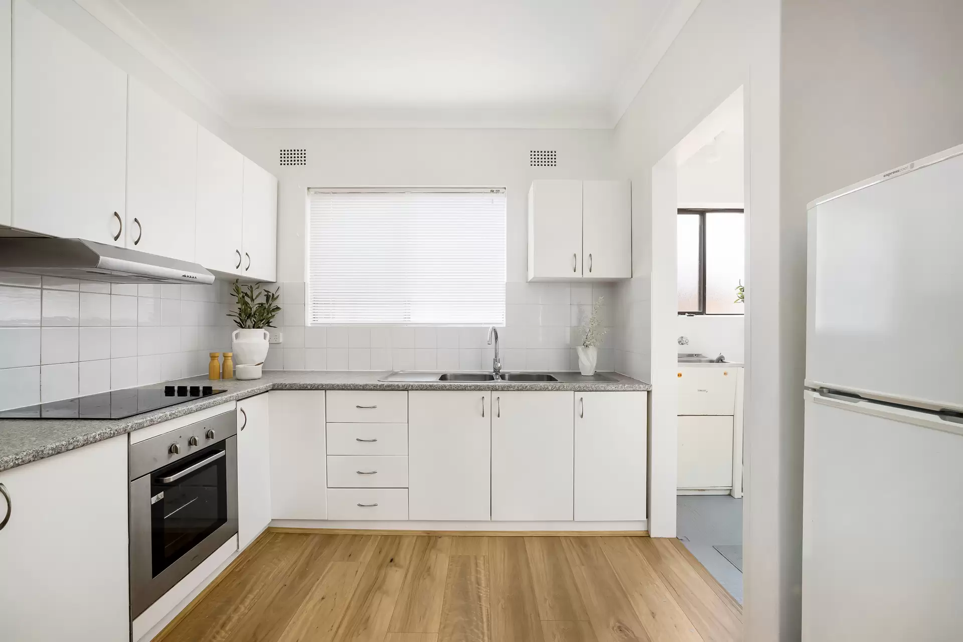 8/24-26 Glen Street, Marrickville - Thumbnail 8