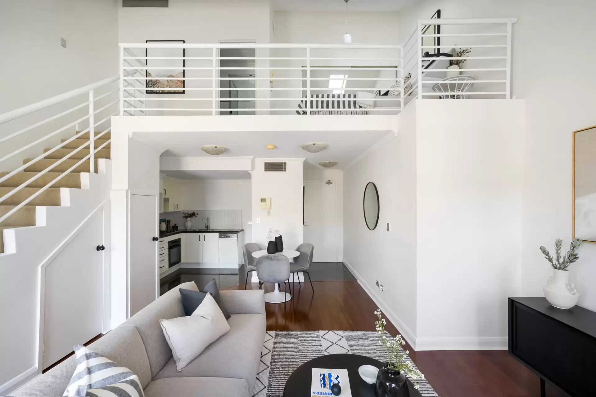 7/10 Webb Street, Croydon - Image 1