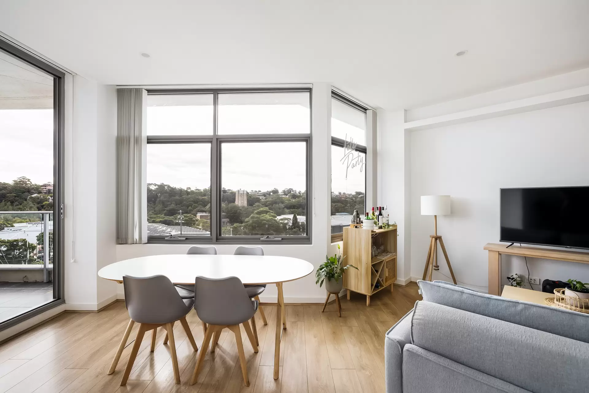 601/10 Reede Street, Turrella - Thumbnail 3