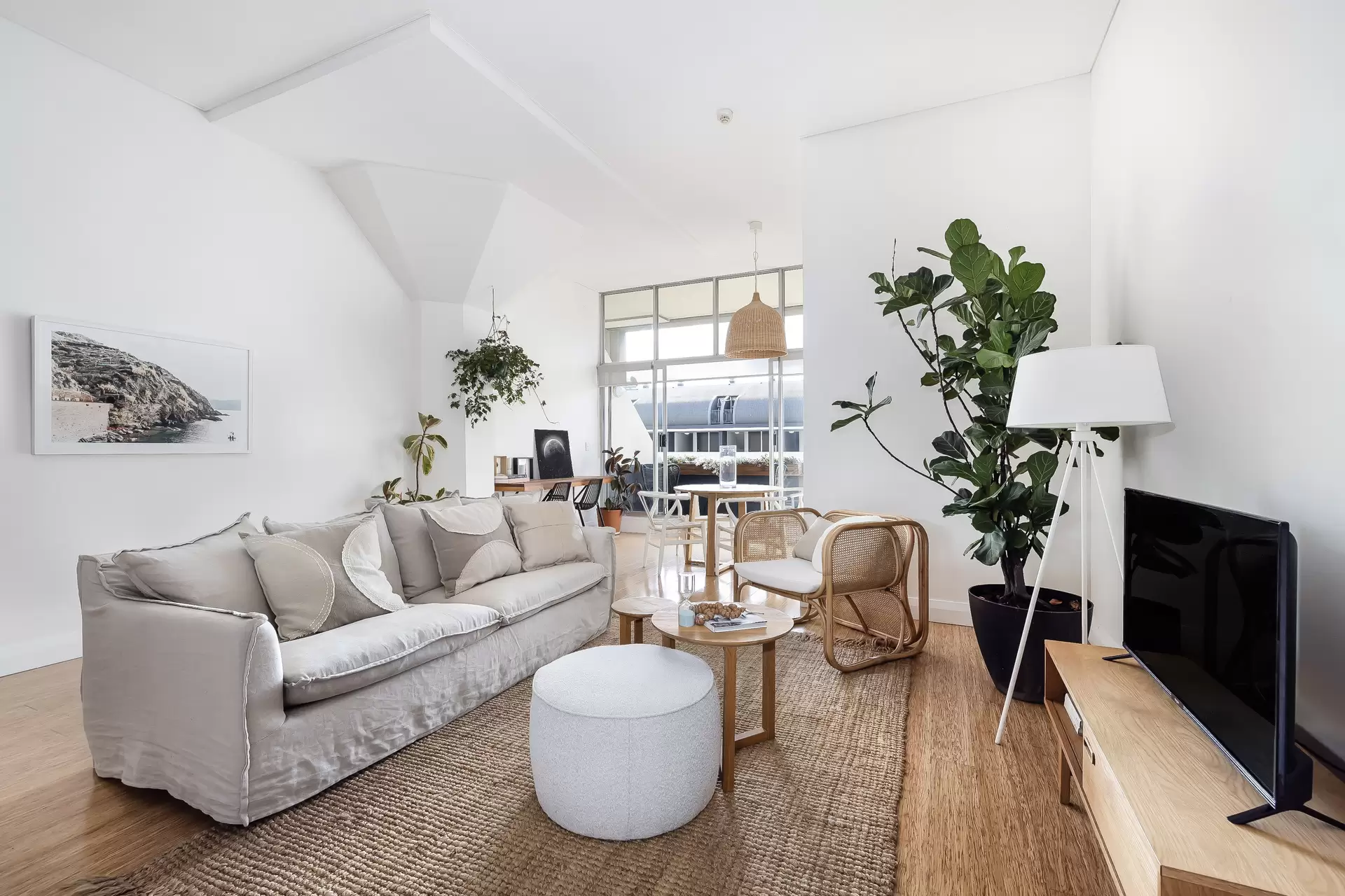 306/1 Missenden Road, Camperdown - Thumbnail 2