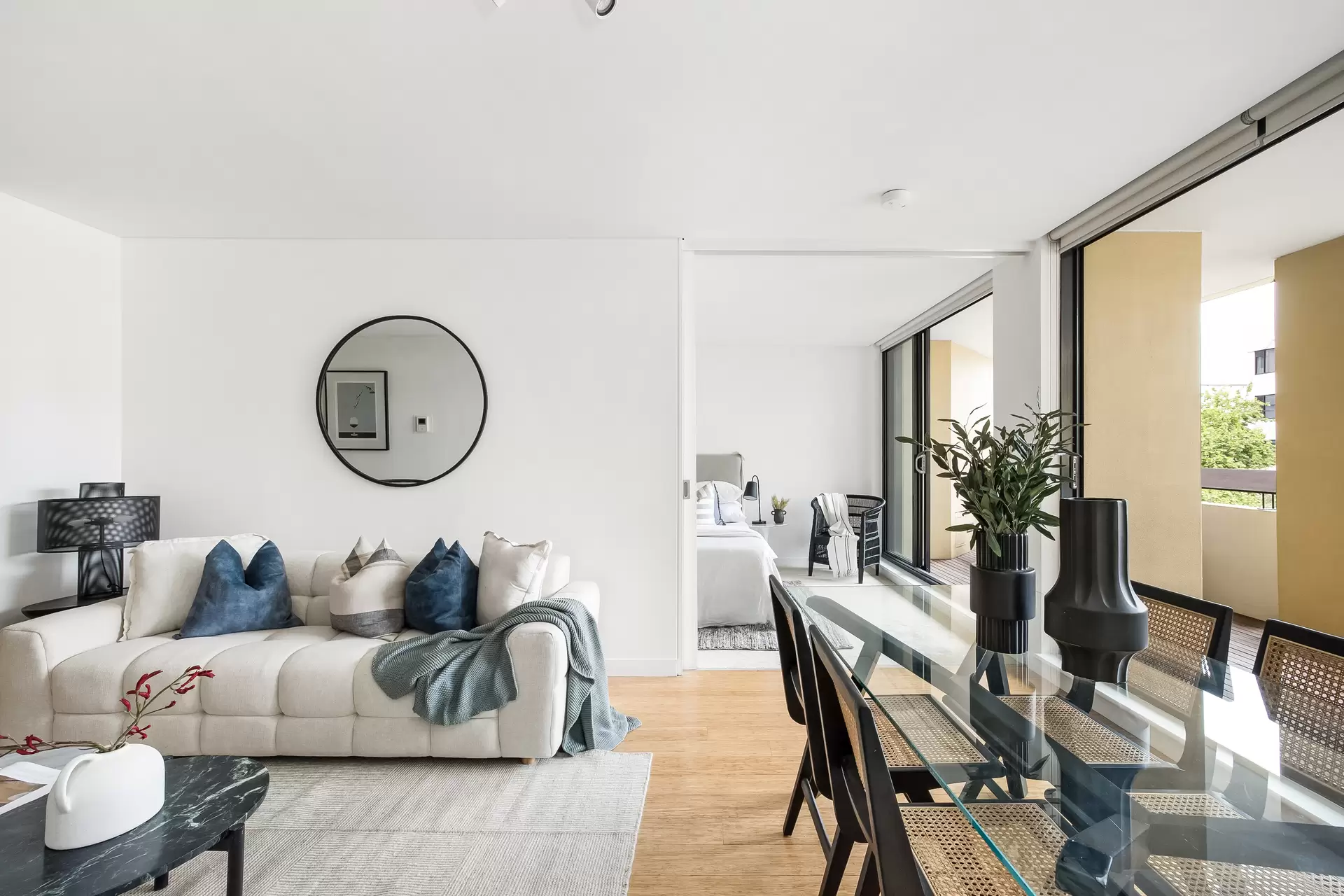 410/8 Cooper Street, Surry Hills - Thumbnail 3