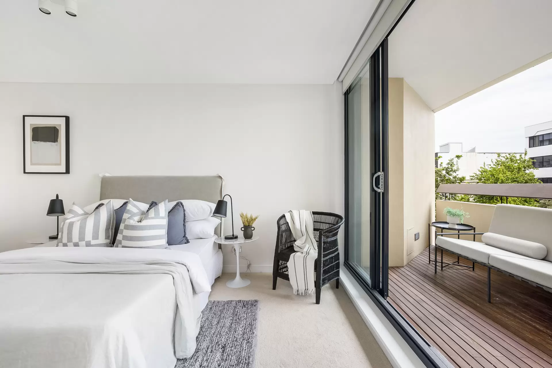 410/8 Cooper Street, Surry Hills - Thumbnail 4