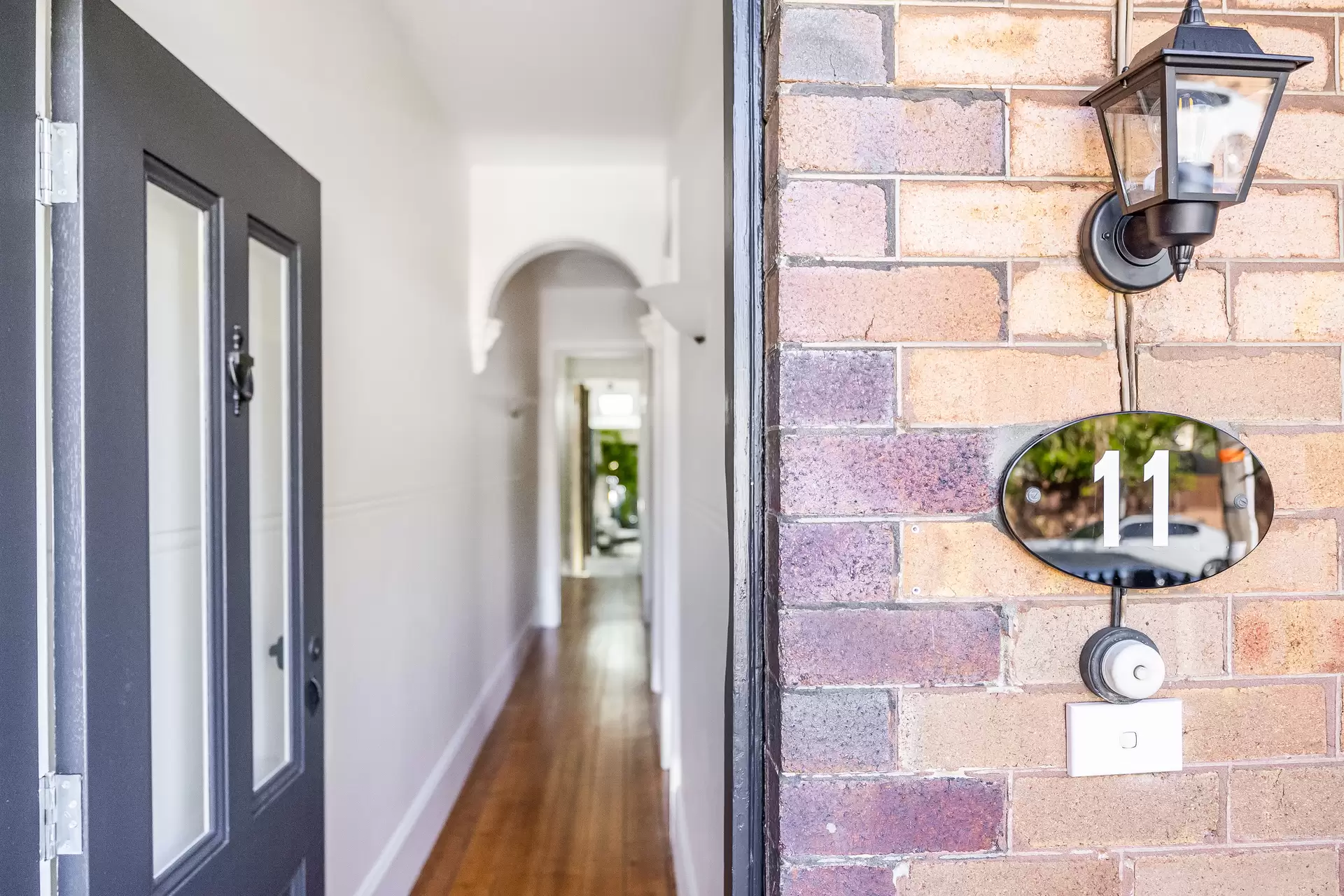 11 Woodland Street, Marrickville - Thumbnail 3