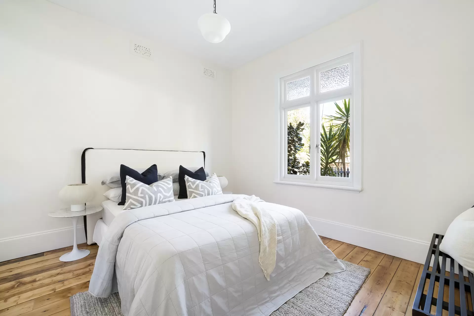 11 Woodland Street, Marrickville - Thumbnail 4