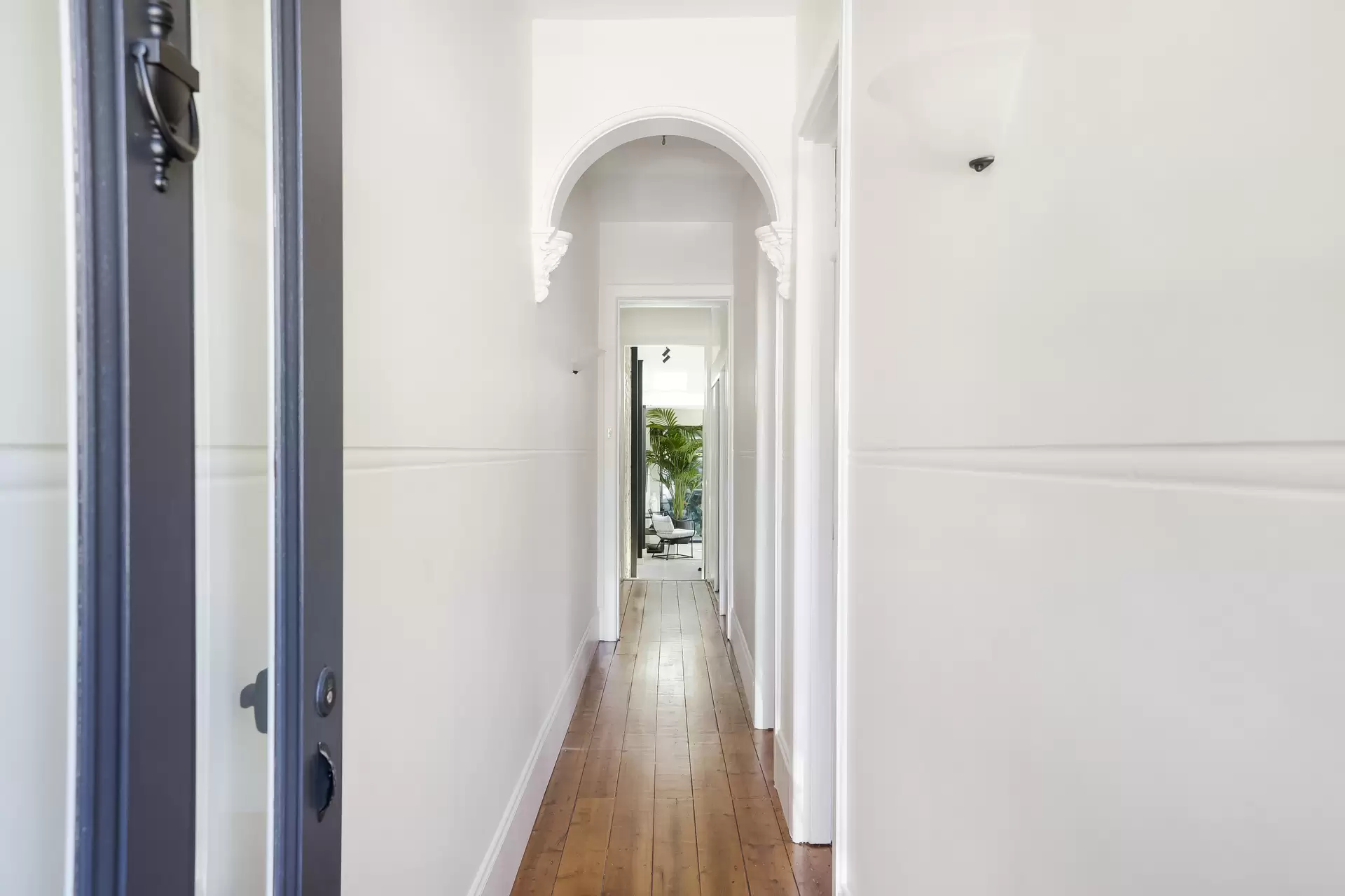 11 Woodland Street, Marrickville - Thumbnail 6