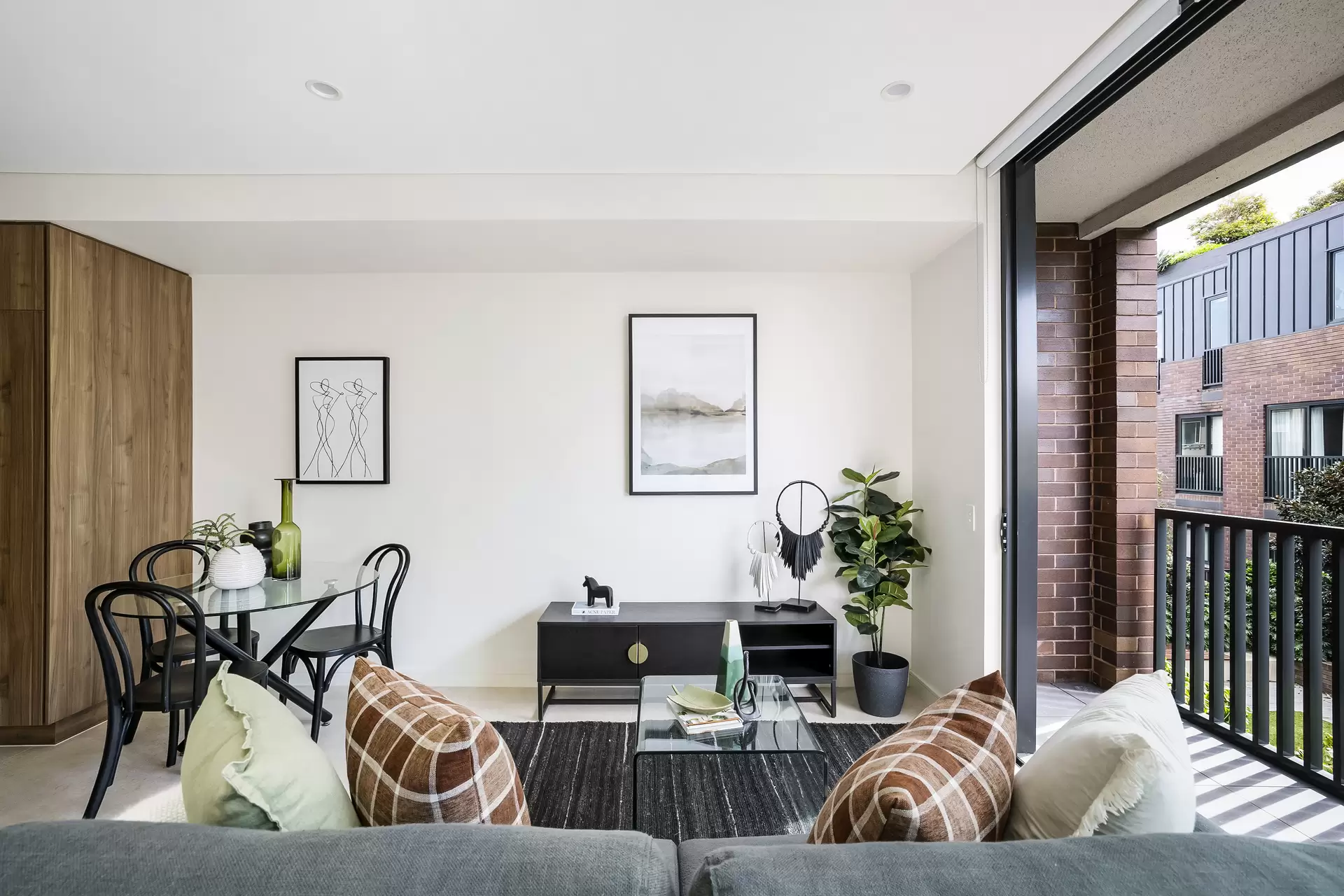 210/447-451 Parramatta Road, Leichhardt - Thumbnail 3