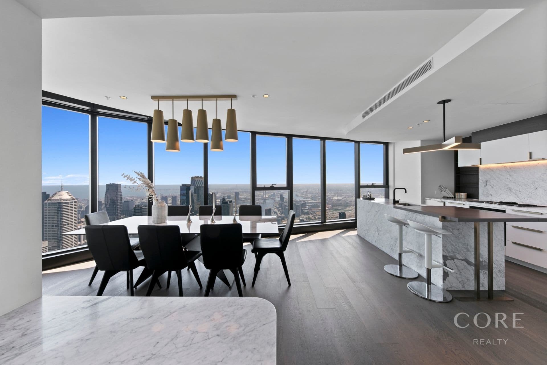 7705/370 Queen Street, Melbourne - Thumbnail 2