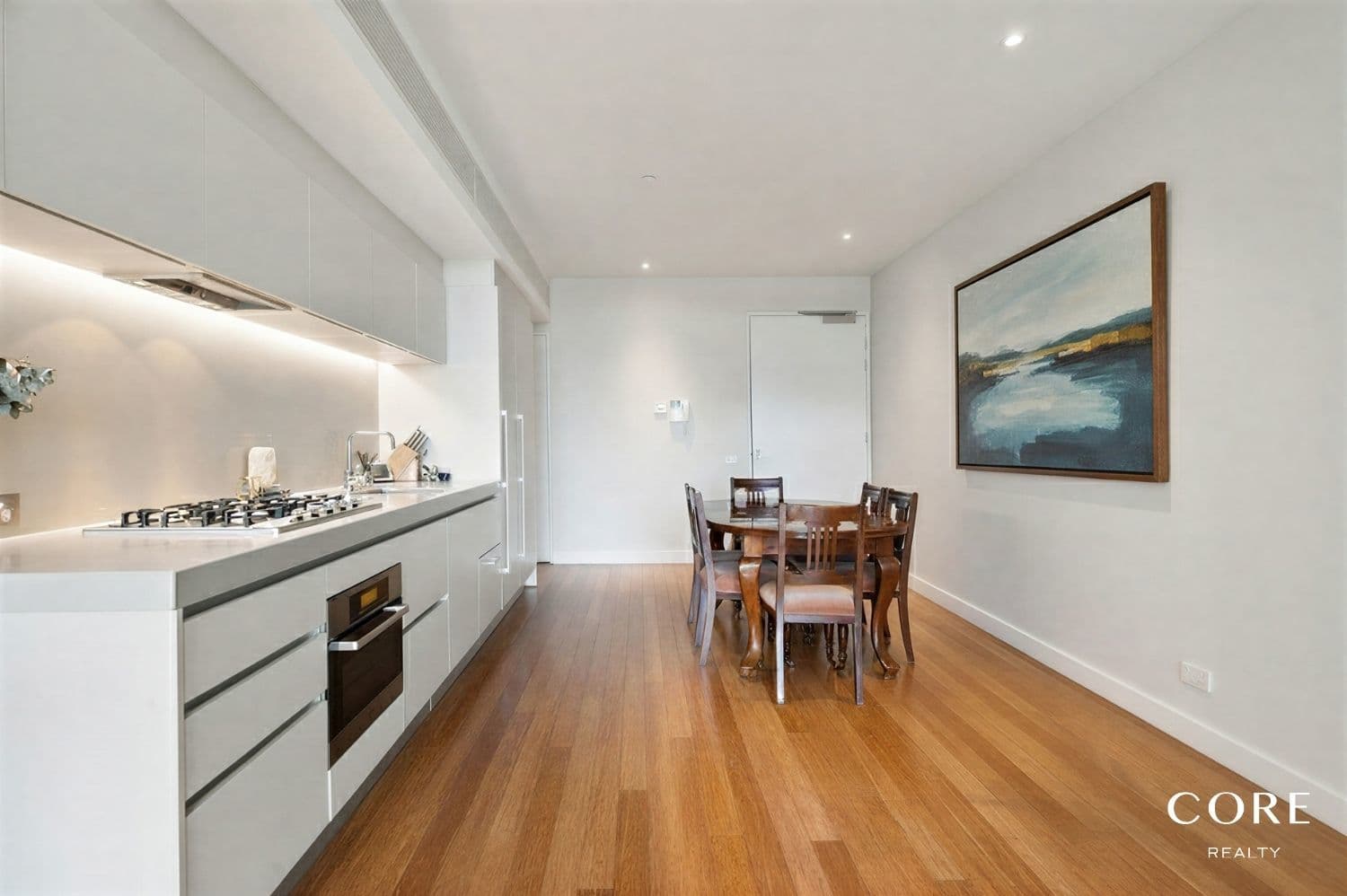 Unit 905/8 Kavanagh Street, Southbank - Thumbnail 2