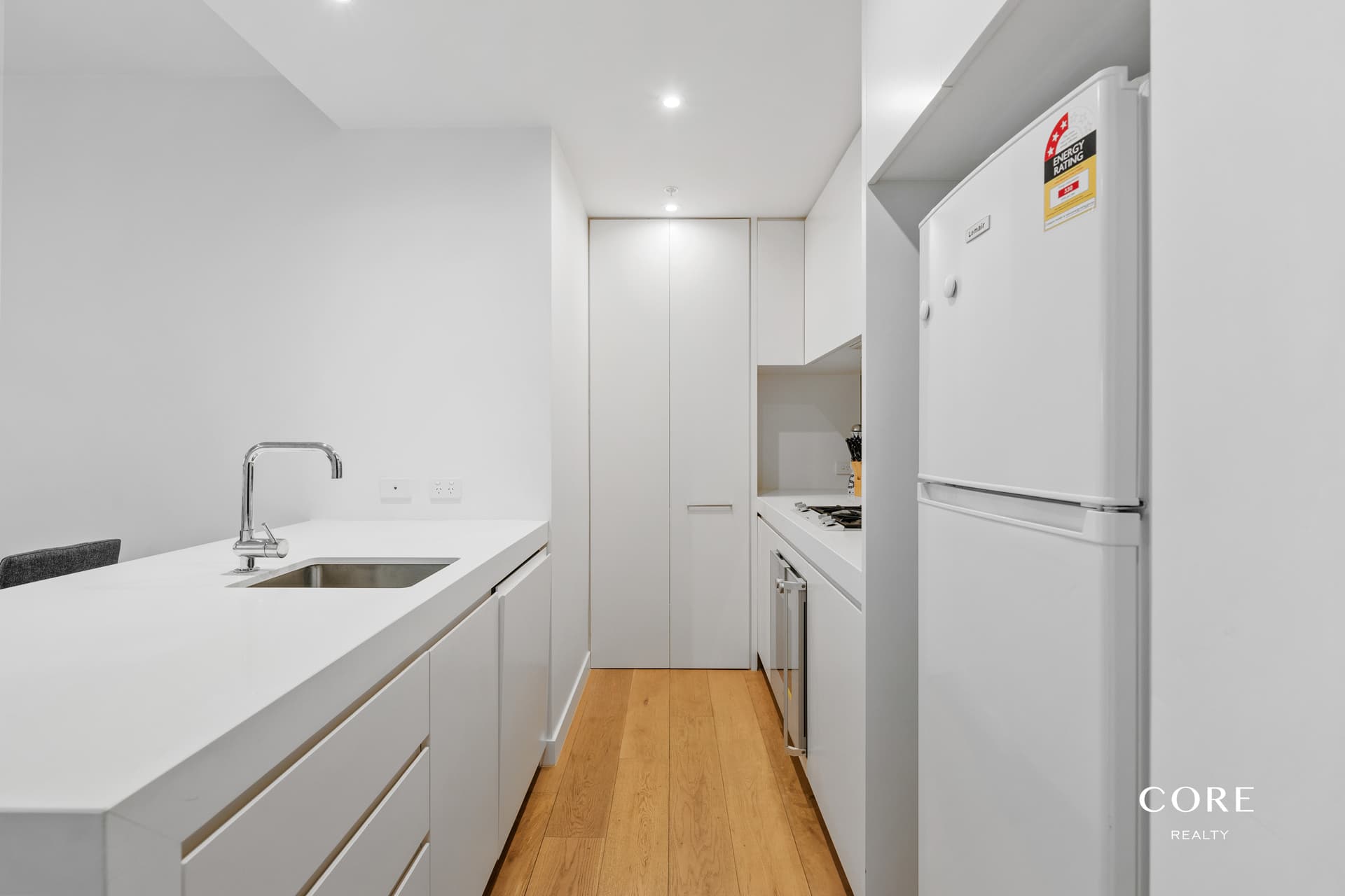 1106/108 Flinders Street, Melbourne - Thumbnail 4