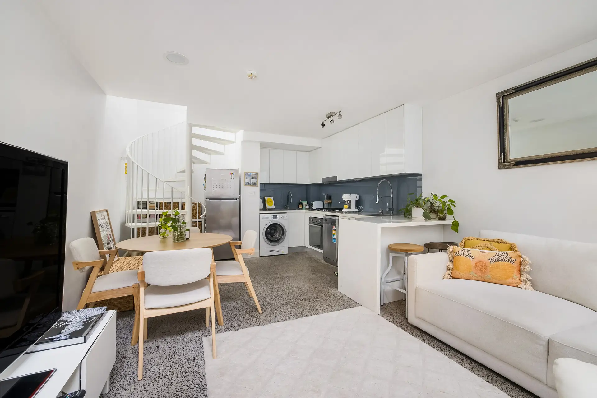 41/43-57 Mallett Street, Camperdown - Thumbnail 2