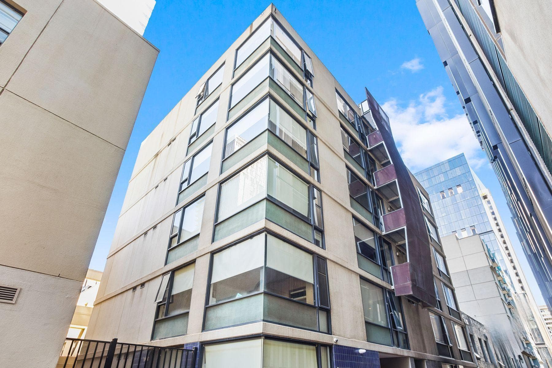 105/62-68 Hayward Lane, Melbourne - Thumbnail 7