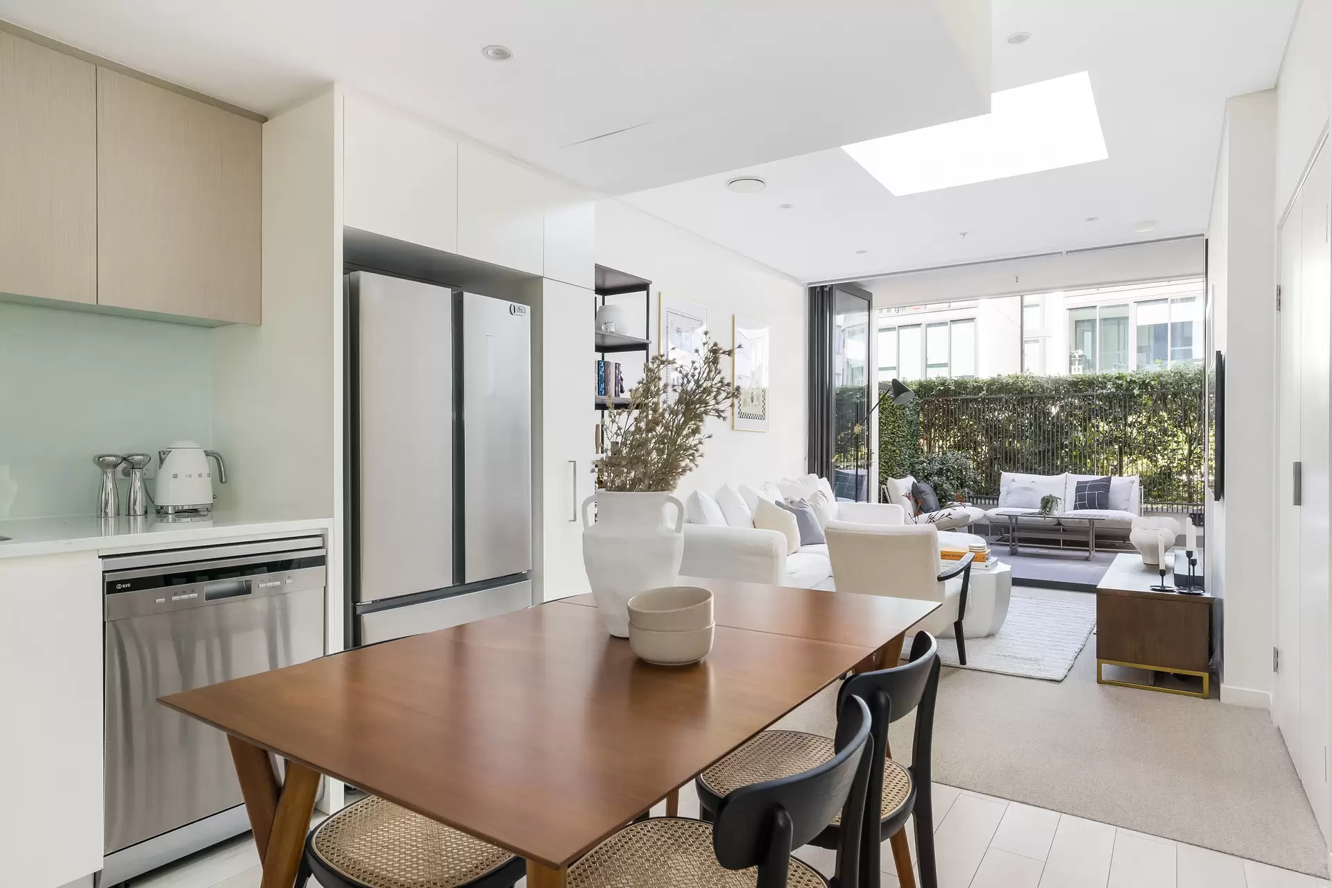 708/6 Waterways Street, Wentworth Point - Thumbnail 7